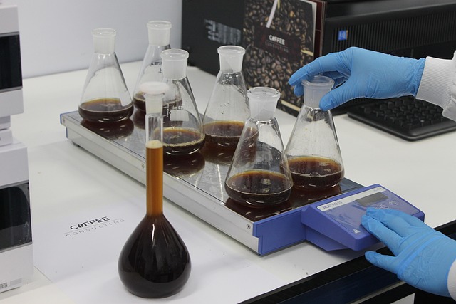 水性聚氨酯用催化劑，確保制品在長期使用中仍能保持穩(wěn)定的光澤和性能